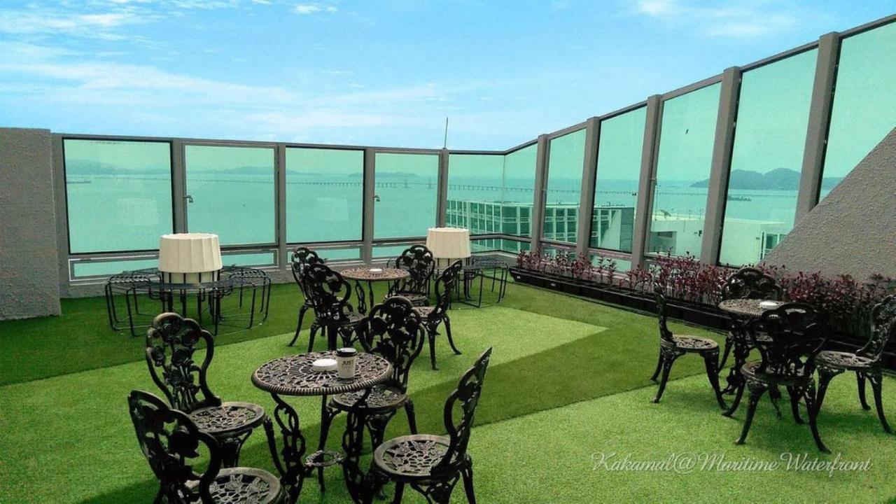 Maritime Luxury Suites Джорджтаун Екстер'єр фото